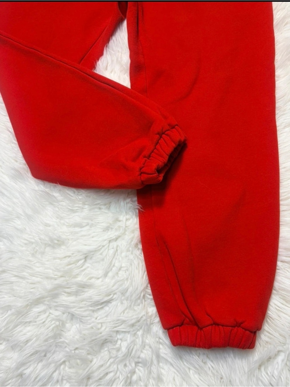 Comfrt Crimson Minimalist Sweatpants - Picture 7 of 9
